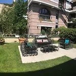 Living Am Carlsplatz Apartment