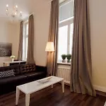 Living Am Carlsplatz Apartment