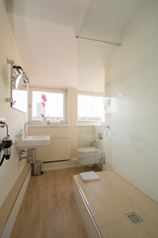 Living Am Carlsplatz Aparthotel Dusseldorf