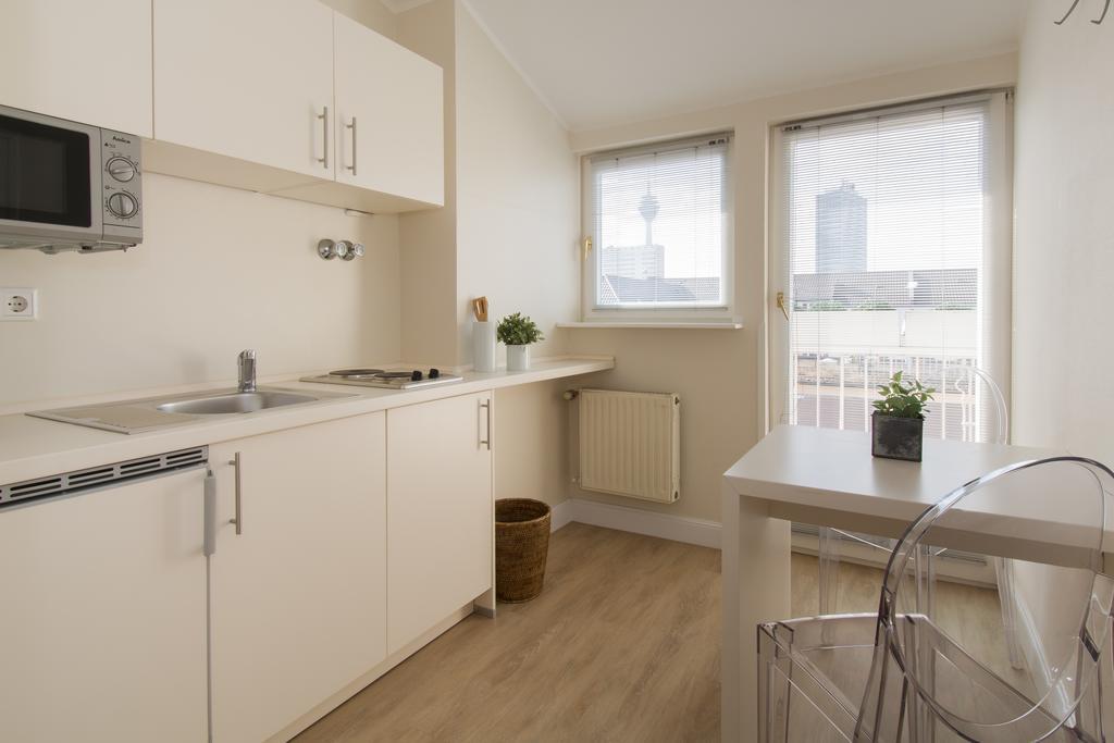Aparthotel Living Am Carlsplatz 4*