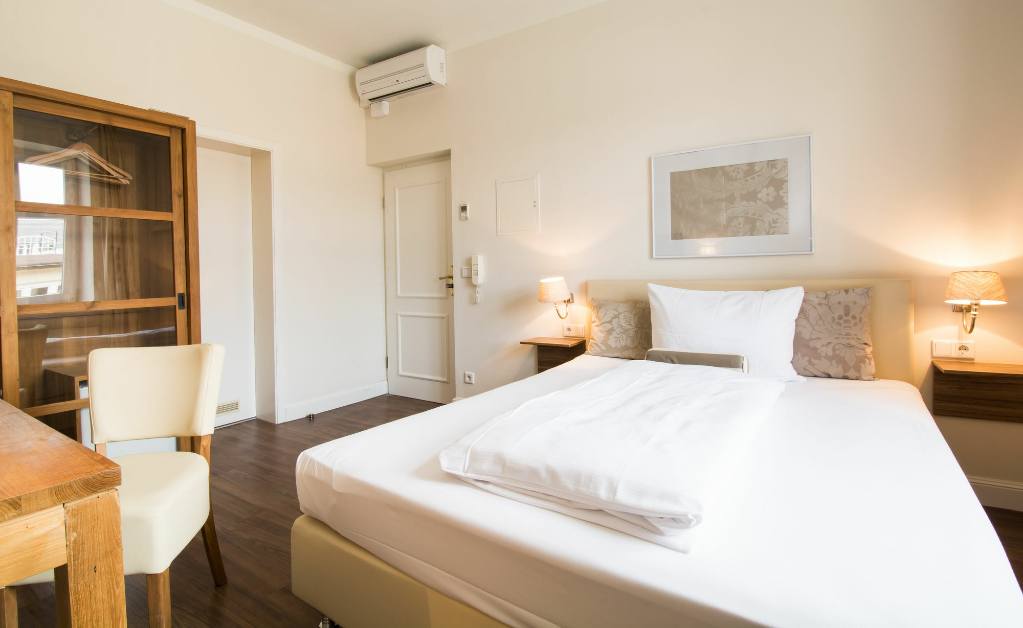 Aparthotel Living Am Carlsplatz Dusseldorf